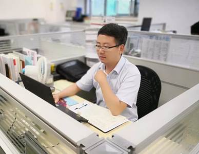 模范的实力，，，，南宫NG28人身边的“优异共产党员”